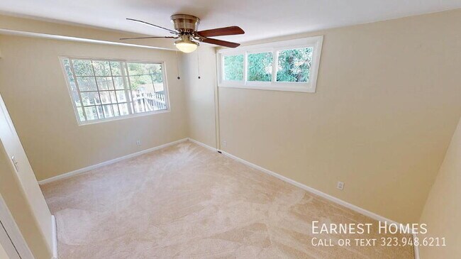 Building Photo - 2446 Liberty Ln