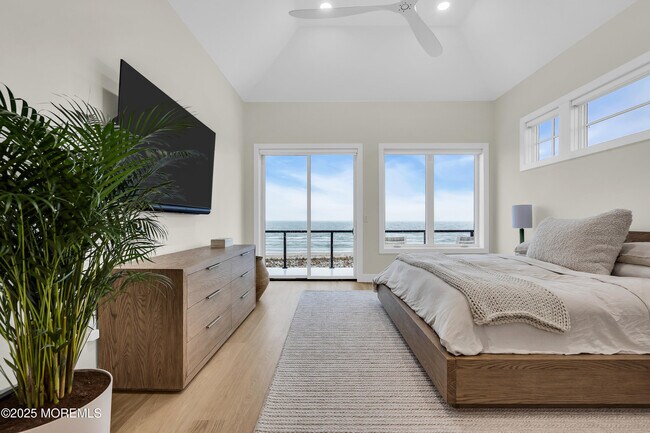 Building Photo - 3580 Ocean Terrace