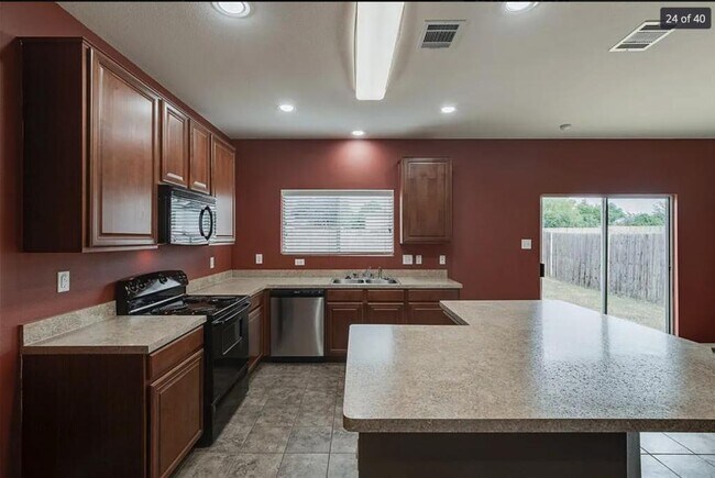 Building Photo - 4812 Blue Top Dr