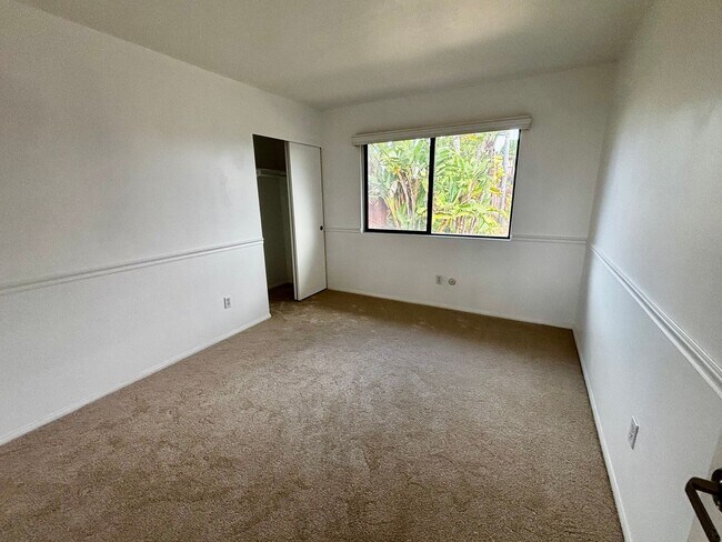 Building Photo - Beautiful La Jolla Alta Home! 50% off First Month's Rent Move in Promotion!