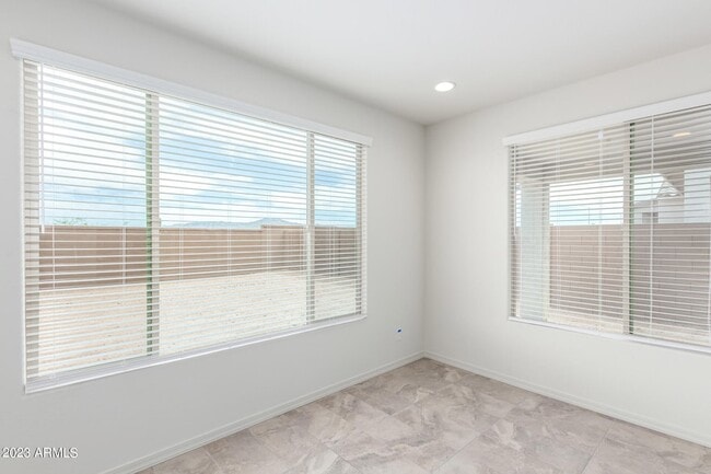 Building Photo - 8529 S 67th Dr