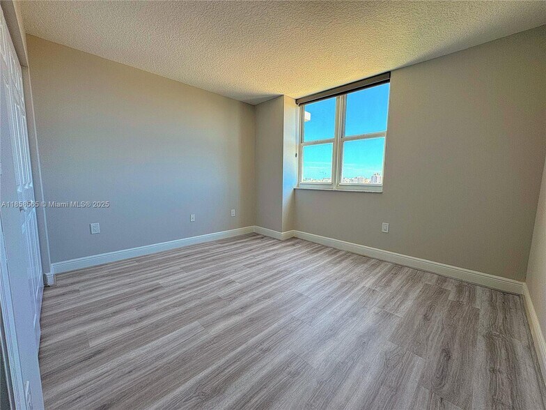 Building Photo - 3000 Coral Way