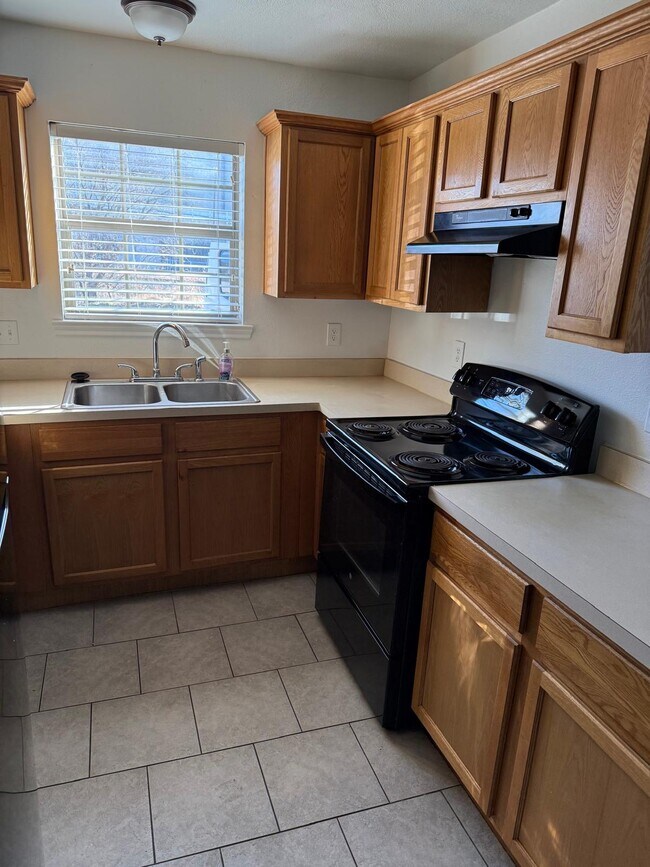 Building Photo - 1920 Galveston Ave