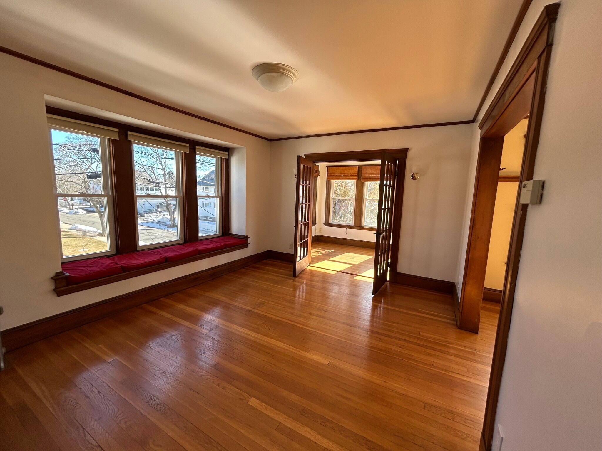 living room - 182 Palmer St