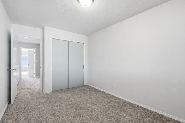 Building Photo - remodeled 3 bedroom Oak Vally Ranch Home