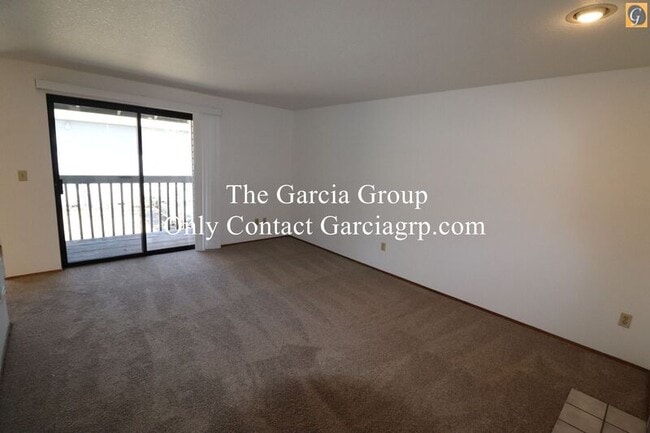 Building Photo - 10634 SW 49th Ave