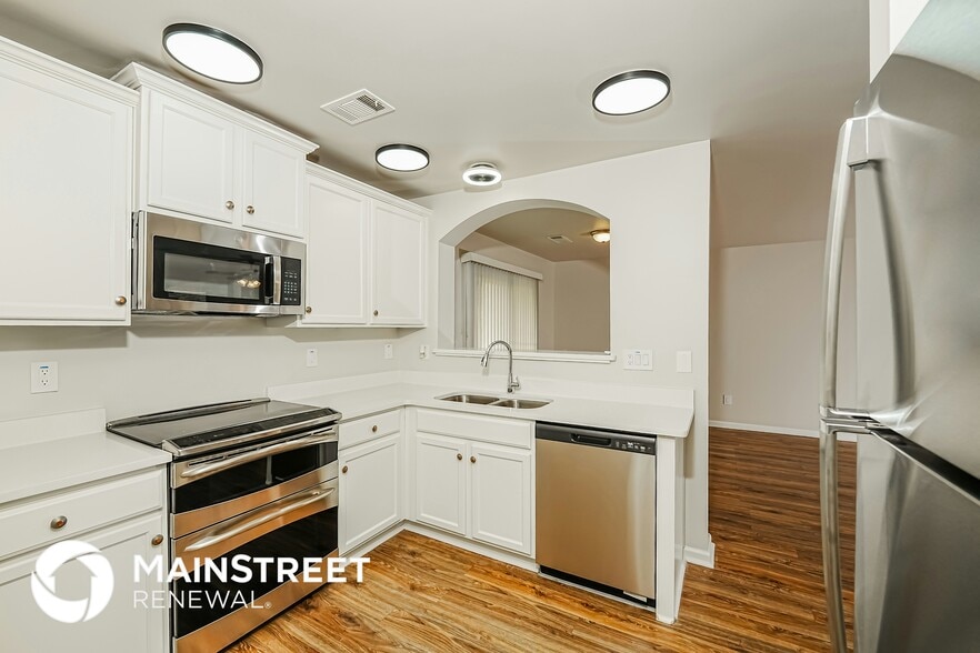 Building Photo - 618 Johnnys Cv