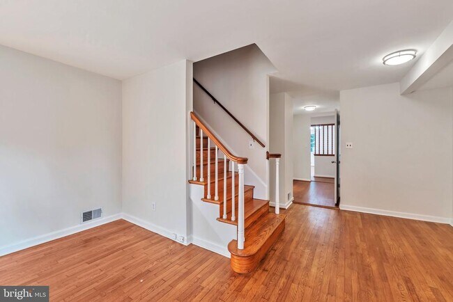 Building Photo - 3307 Beechtree Ln