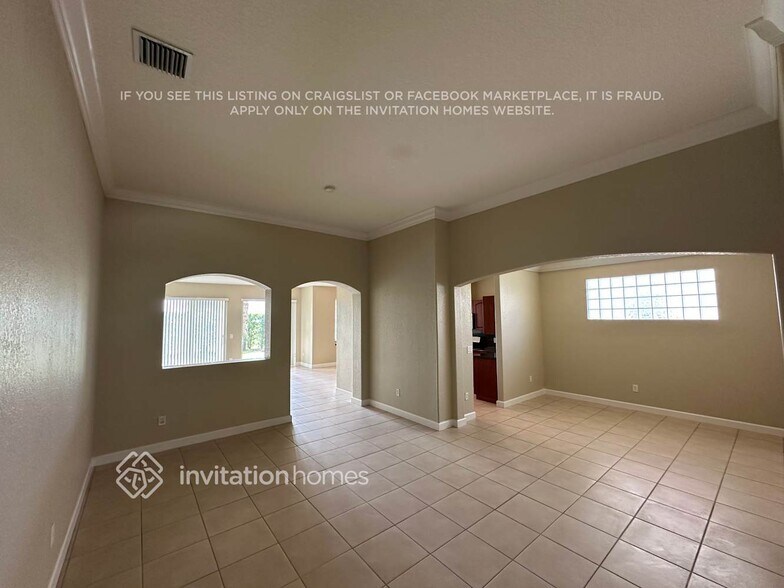 Building Photo - 10469 Galleria St