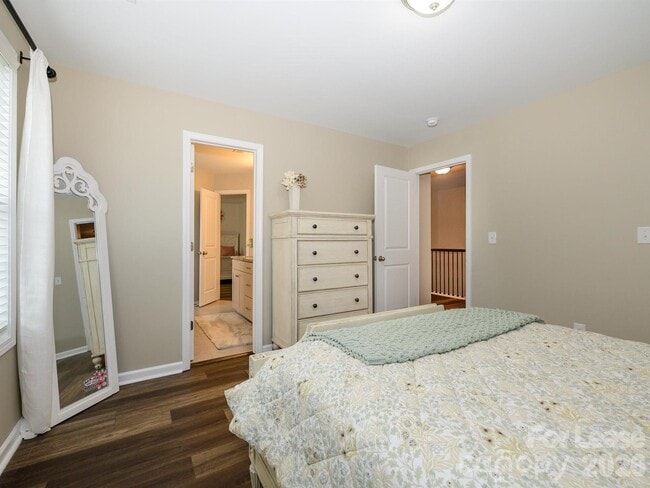 Building Photo - 3009 Lydney Cir