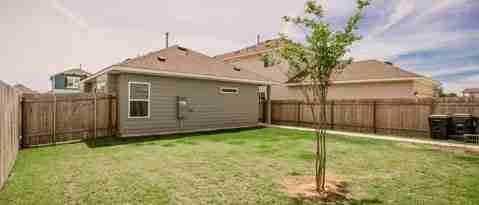 Building Photo - 242 Mossycup Dr