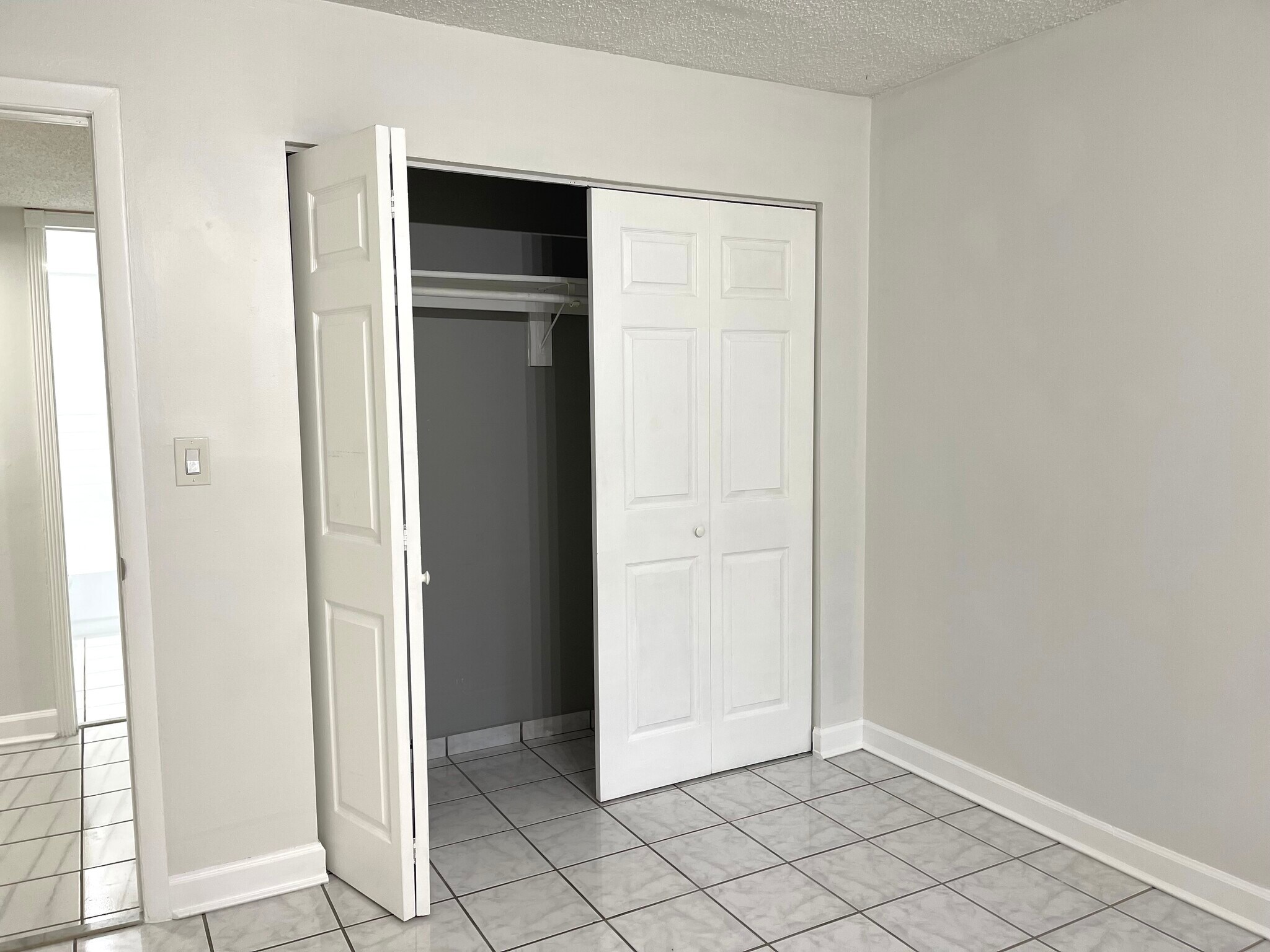 Building Photo - 13700 SW 62nd St