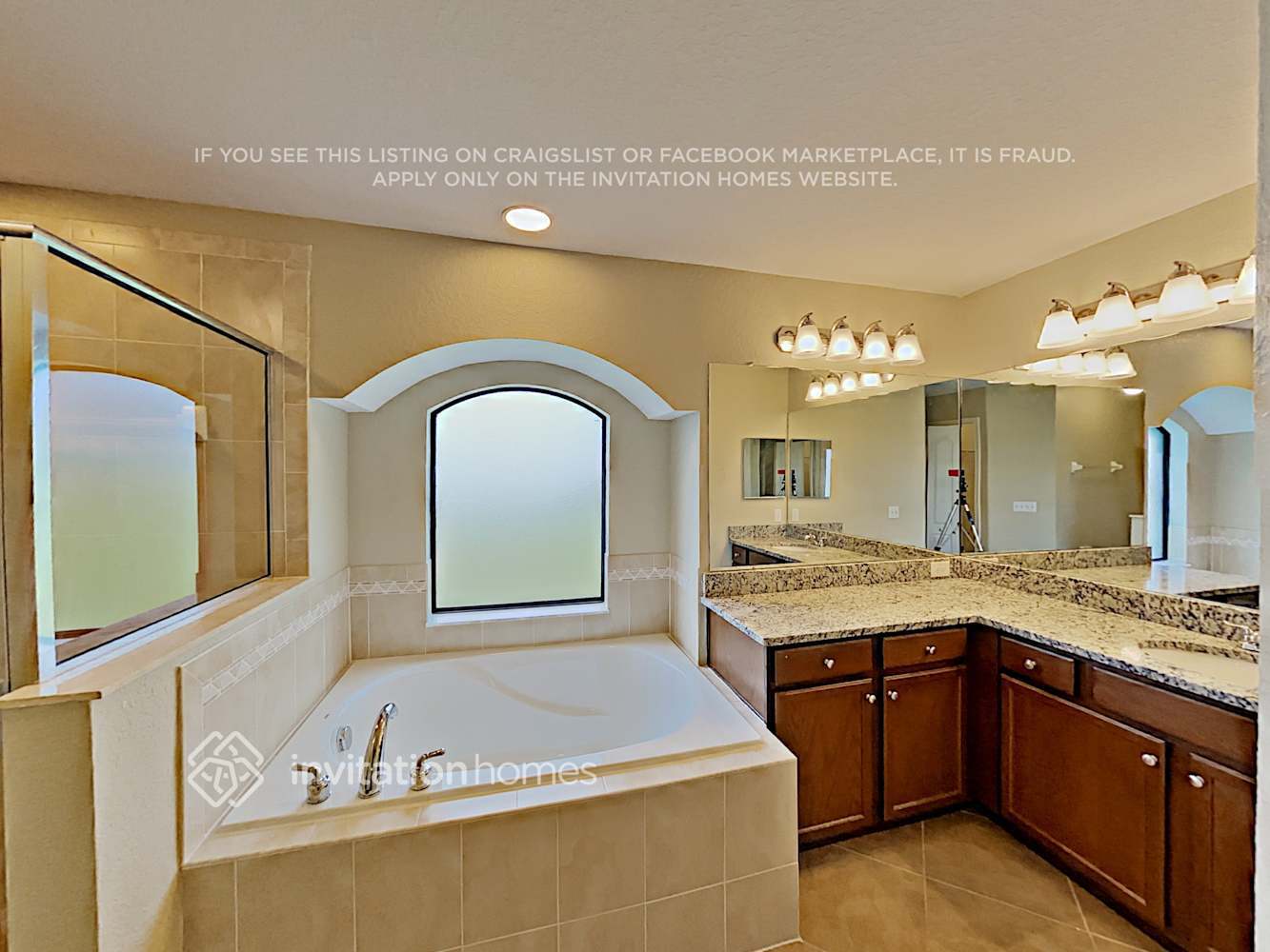 Building Photo - 5193 Ashwood Dr