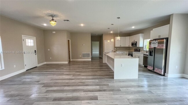 Building Photo - 7916 Granada Rd