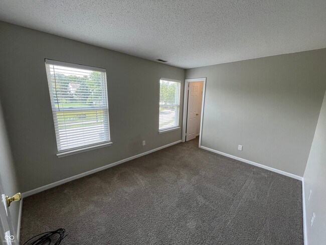 Building Photo - 14928 Drayton Dr