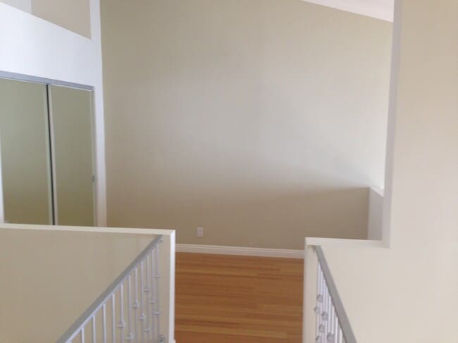 Bonus space upstairs - 1154 S Barrington Ave