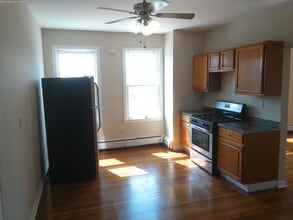 Building Photo - 2343 Barnum Ave