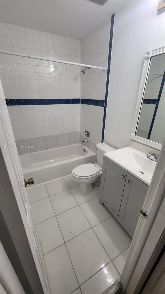 Building Photo - 9535 SW 148th Ave Cir E