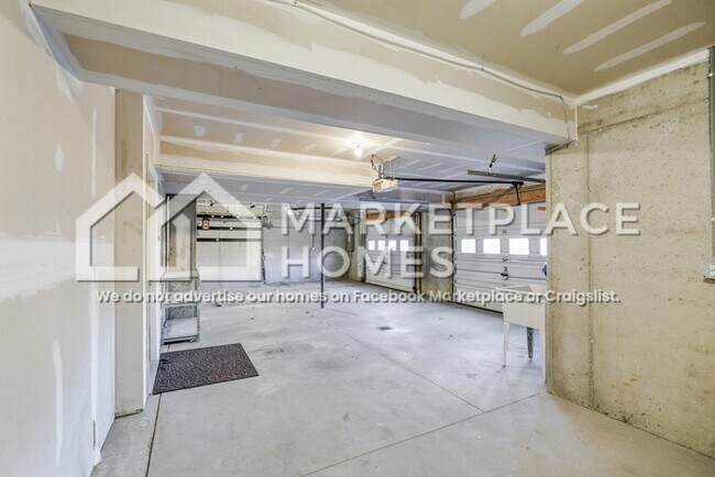 Building Photo - 226 Morning Grove Ln