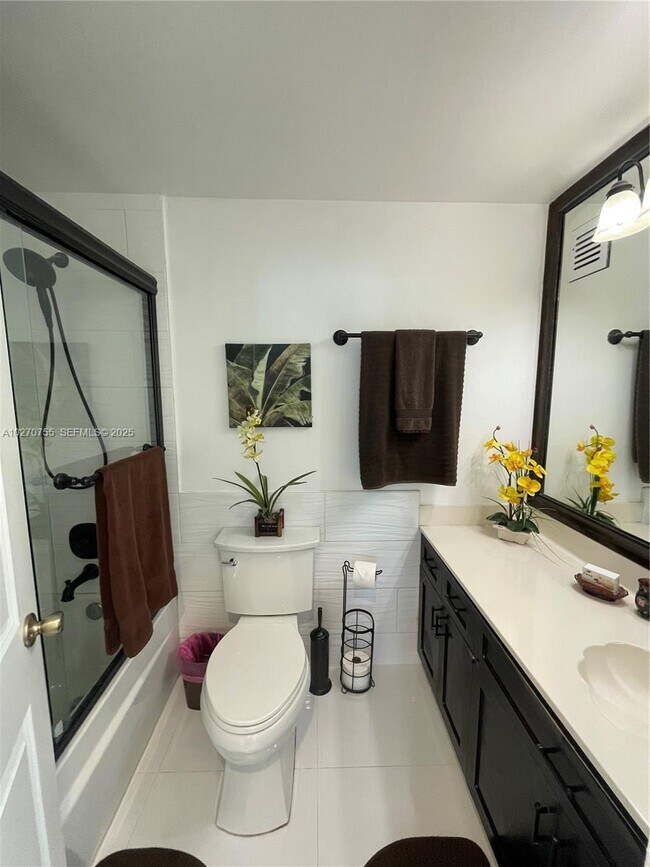 Building Photo - 3505 S Ocean Dr