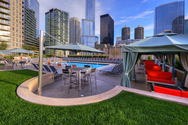 Building Photo - 545 N Dearborn St