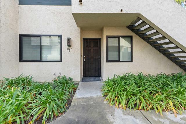 Building Photo - 337 N Melrose Dr