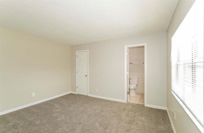 Building Photo - 10536 Chadbourne Dr