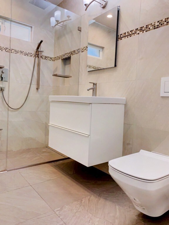 Building Photo - Charming, Remodeled 3-Bed / 3-Bath Home wi...