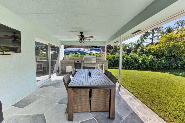 Building Photo - 6701 Hillside Ln