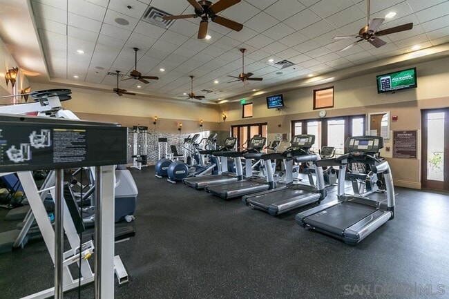 Building Photo - Beautiful Townhouse in Escala