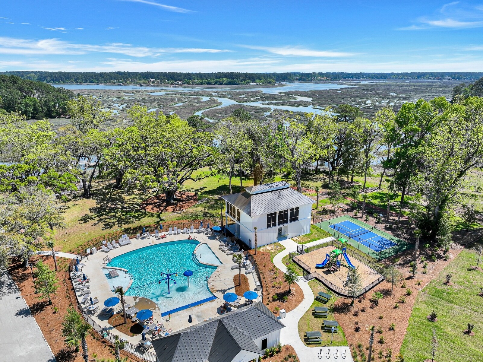 Building Photo - 124 Danner Dr