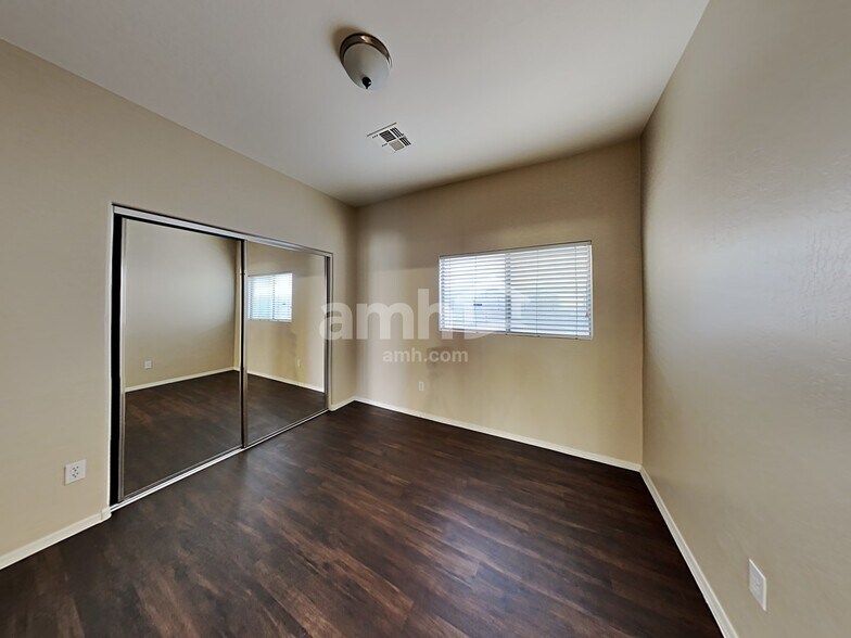 Building Photo - 2548 W Spencer Run