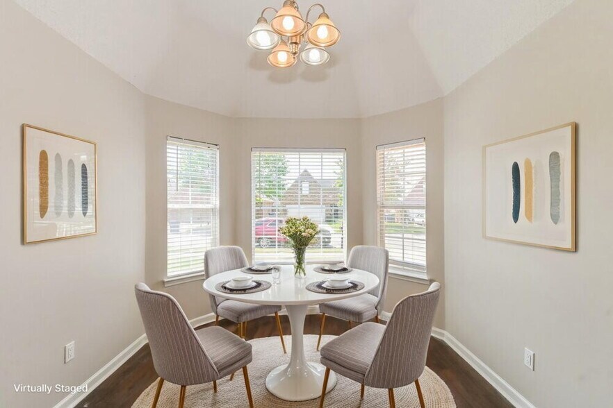 Building Photo - 9882 Wynngate Dr