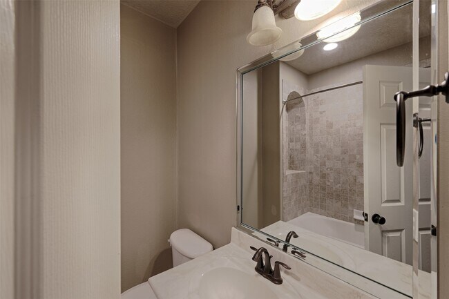 Building Photo - 14918 Pollux Dr