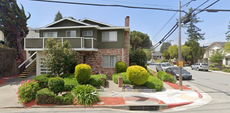 Building Photo - 739 Highland Ave