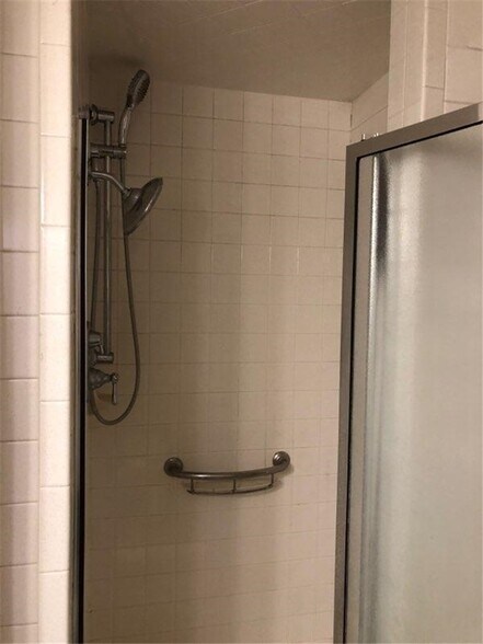 Shower - 4469 Orchard Ave