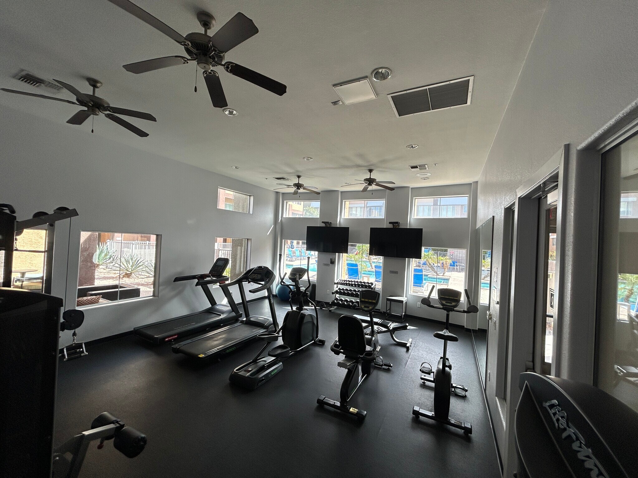 Building Photo - 6605 N 93rd Ave