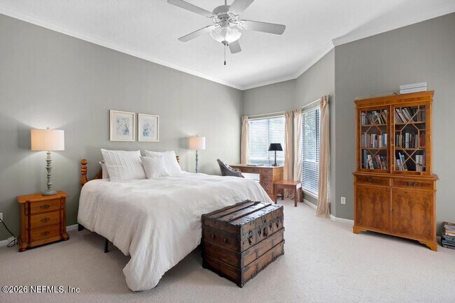 Building Photo - 137 Oak View Cir