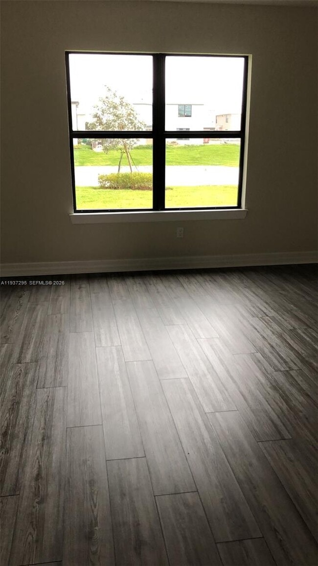 Building Photo - 3149 Poinciana St