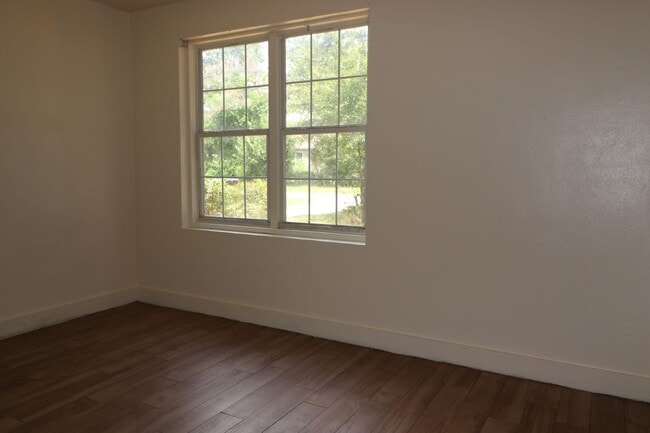 Building Photo - Sunset Acres, Garden Valley, Morningside