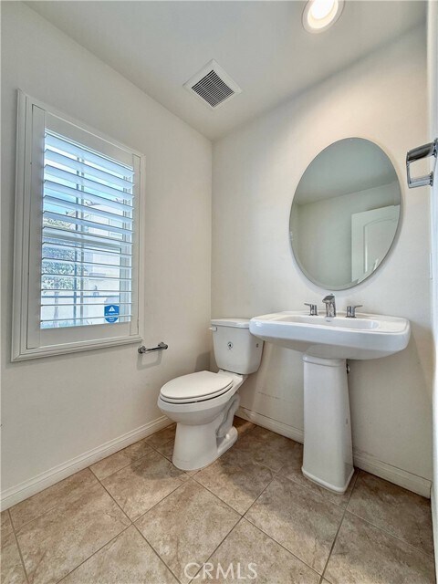 Building Photo - 14371 Cambria Ct