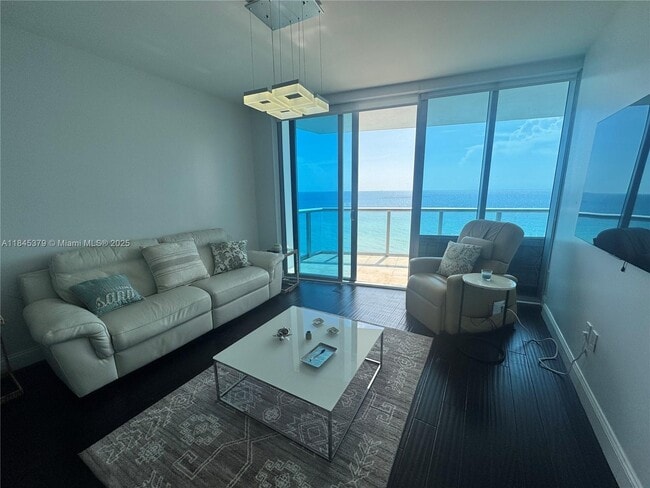 Building Photo - 17001 Collins Ave