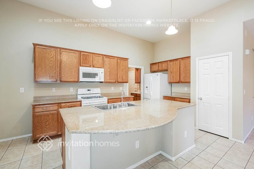 Building Photo - 3912 Helens Pouroff Ave