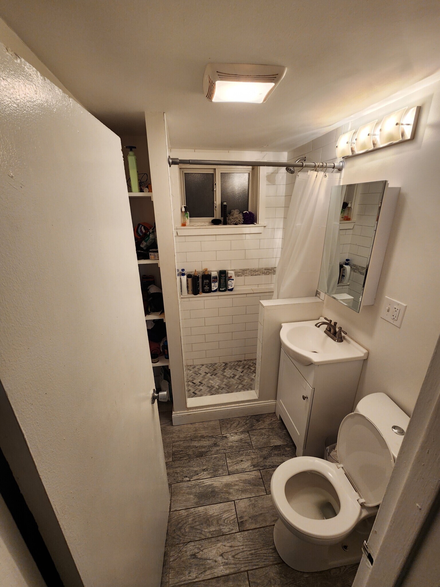 Building Photo - 39A Symphony Rd