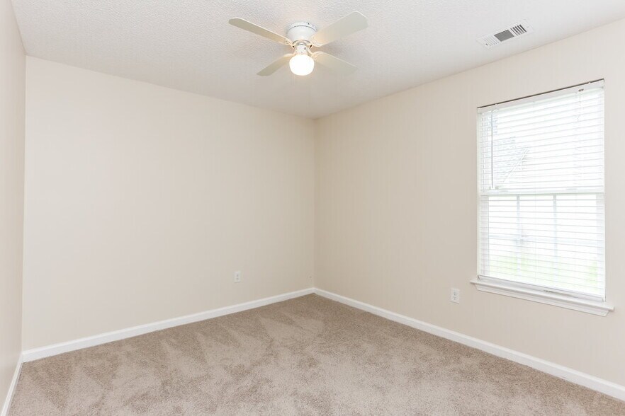 Building Photo - 402 Lafayette St