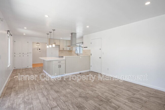 Building Photo - 2225 Mt Whitney Dr