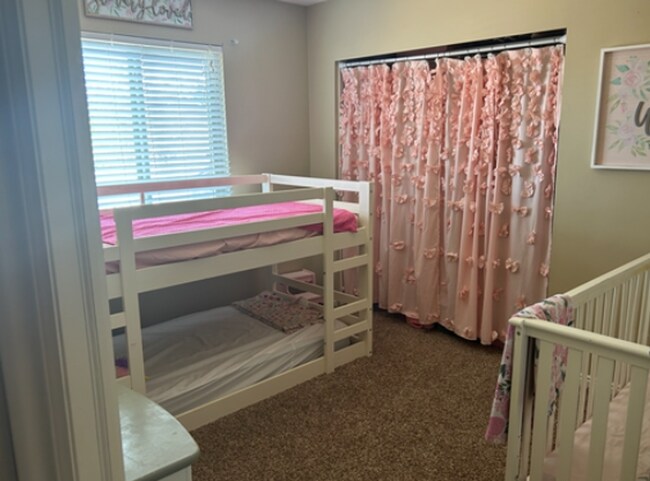 Building Photo - Spacious 6-Bedroom Home – Lehi, Saddle Ridge Community