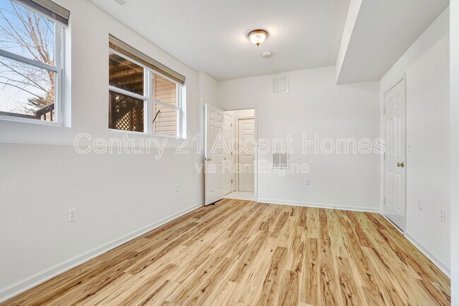 Building Photo - 21217 Millwood Square