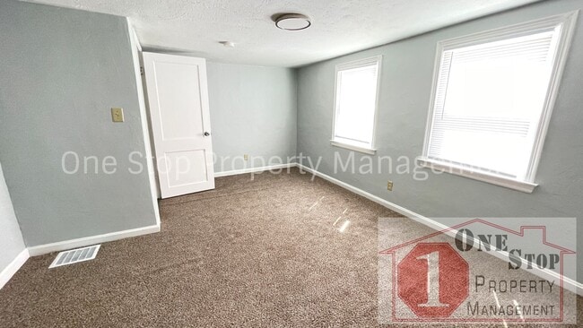 Building Photo - Beautiful 1 Bedroom 1 Bath Apartment in Gr...