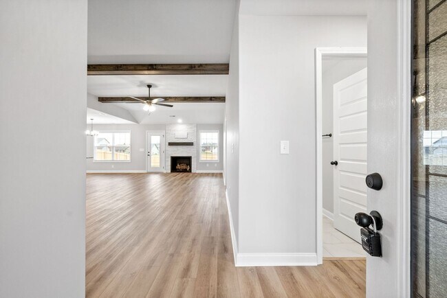 Building Photo - 3 Bedroom Home For Rent Near Liberty Church Road!